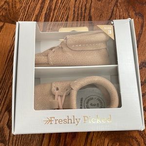 Freshly Picked Mini Sole Oxford Size 3 in Weathered Brown